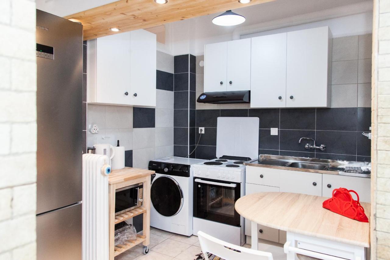 Cozy Apartment In Pireas Eksteriør billede