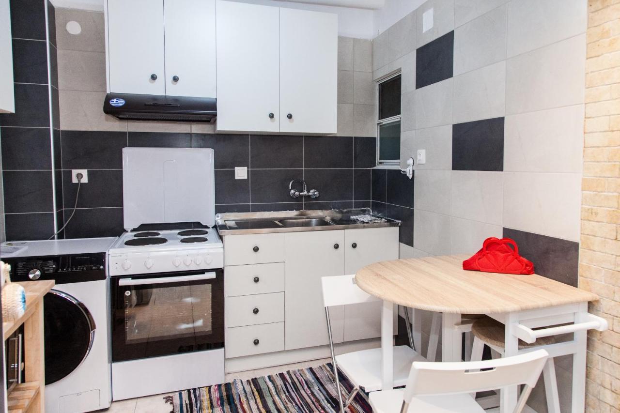 Cozy Apartment In Pireas Eksteriør billede
